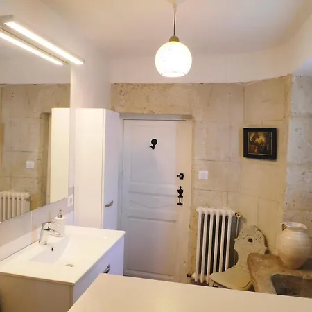 Alice & Jeanne - D'hote 3*